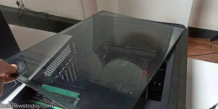 How to Upgrade RAM 3 take-side-panel-out-upgrade-ram-1