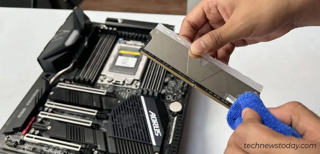 clean-ram-stick