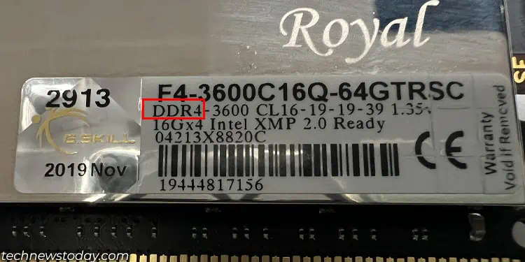 ddr4-writings-on-RAM-stick