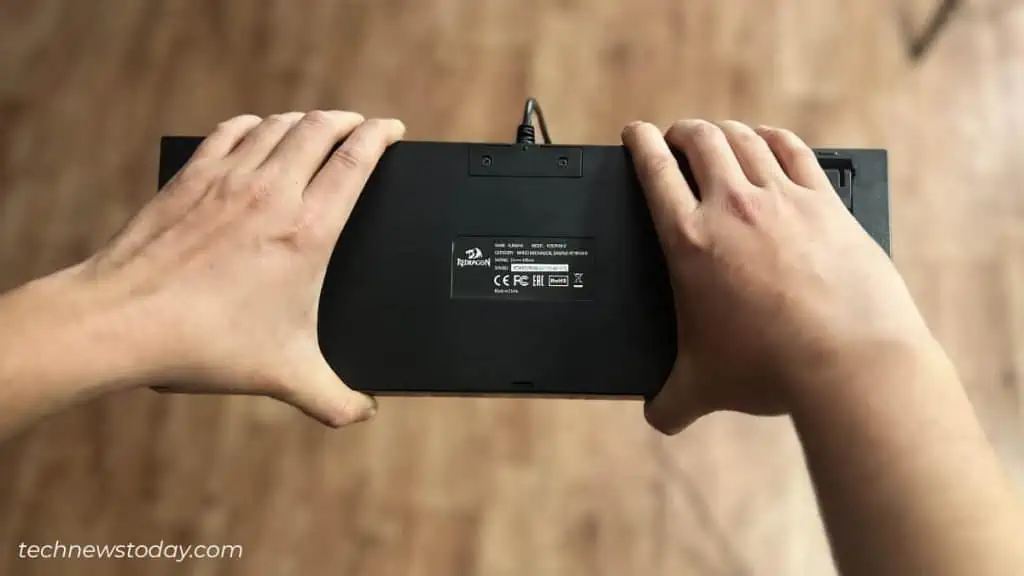 hold-keyboard-upside-down-1024x576