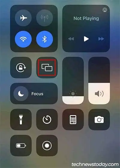 How to Cast to TV Without Chromecast (Android and iPhone) 7 ios-screen-mirror