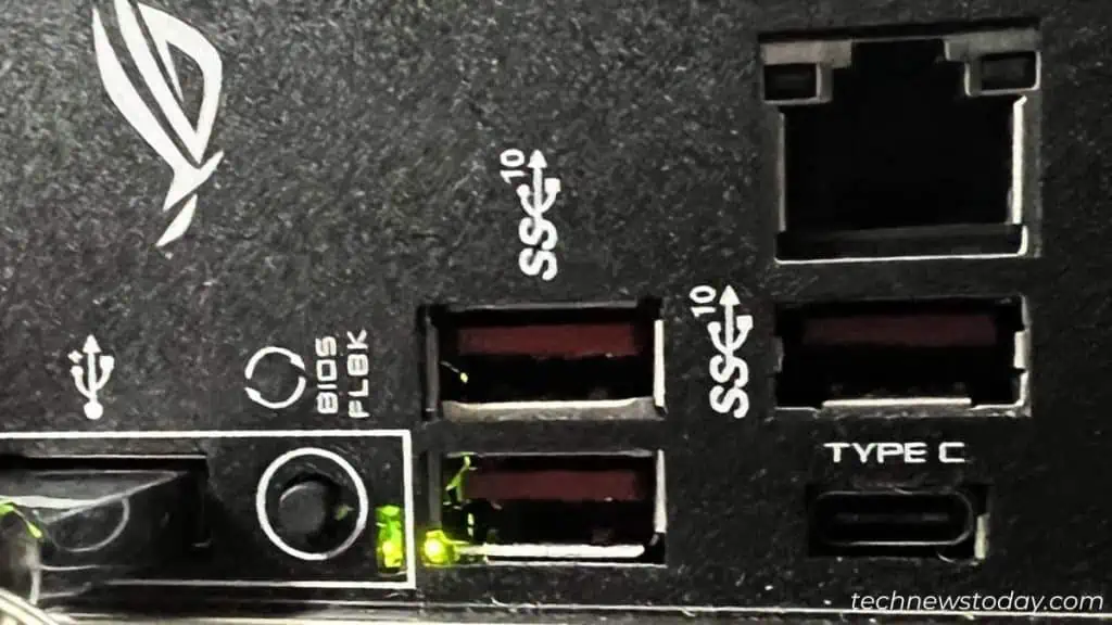 What is BIOS Flashback and How to Use It? 10 led-blink-in-bios-flashback-1024x576