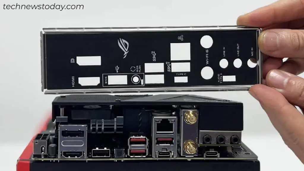 align-motherboard-port-with-io-shield-1024x576