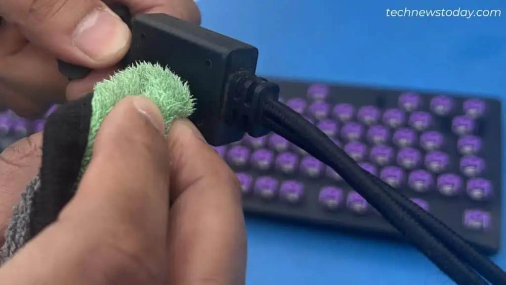 How to Clean Mechanical Keyboard in 7 Steps 20 clean-ferrite-bead-1024x576