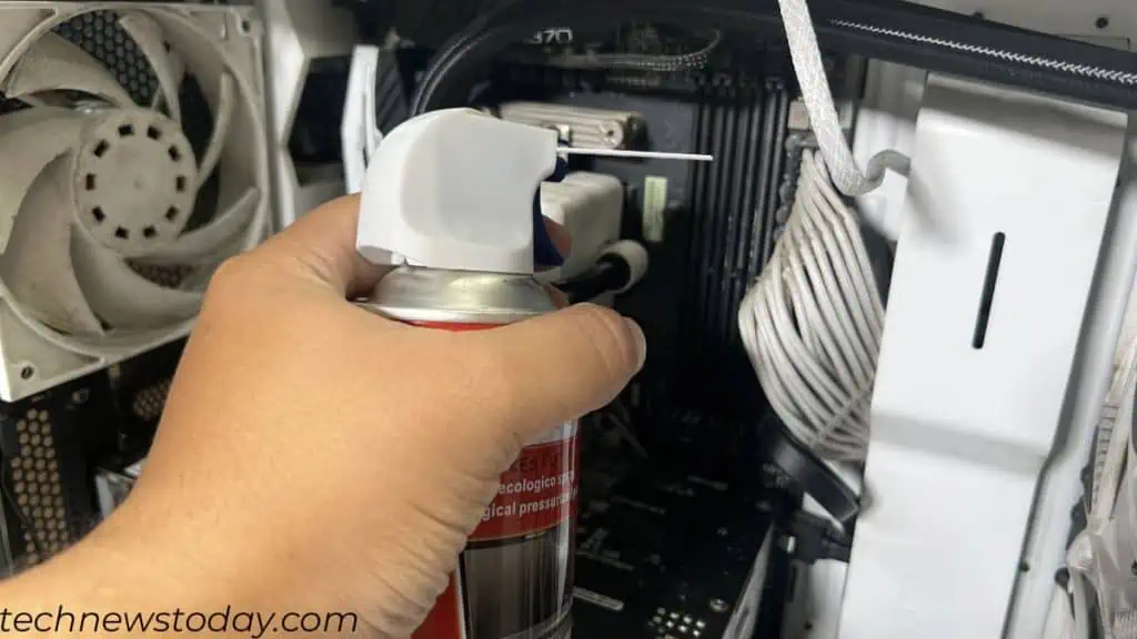 How to Clean RAM? Step-By-Step Guide 6 clean-ram-slot-canned-air-2-1024x576