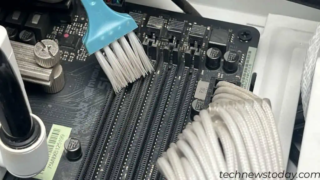 How to Clean RAM? Step-By-Step Guide 7 clean-slot-using-soft-brush-1024x576
