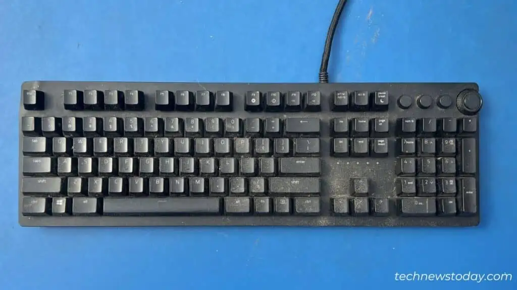 How to Clean Mechanical Keyboard in 7 Steps 1 placing-dirty-razer-keyboard-in-table-1024x576