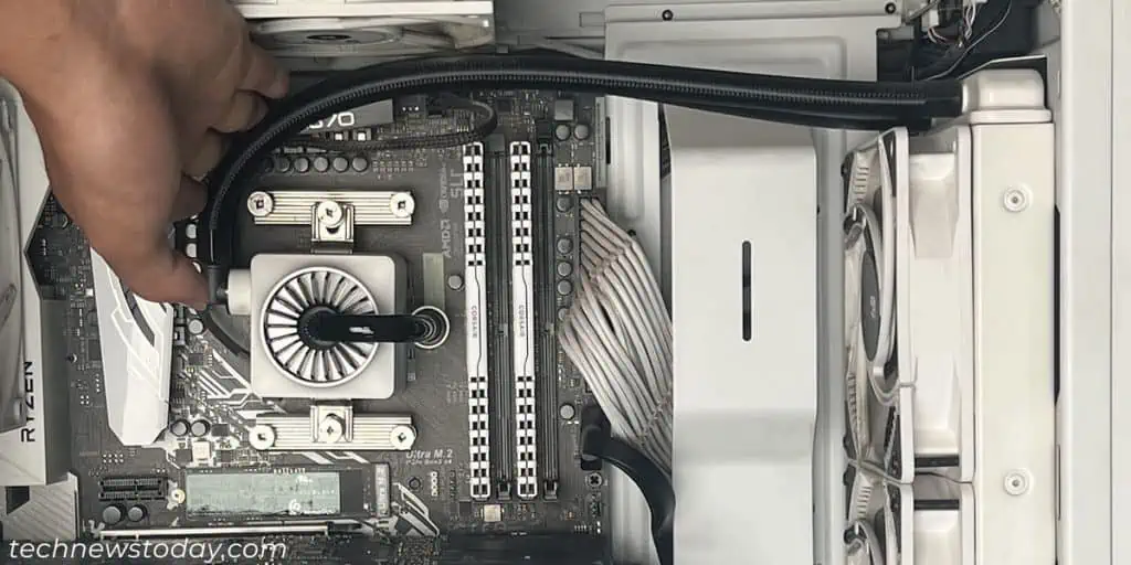 How to Remove a CPU Cooler from Motherboard The Right Way 8 remove-liquid-cpu-cooler-1024x512