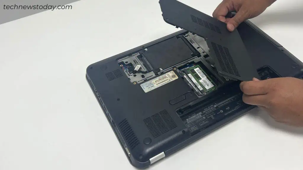 hp-laptop-cover-removal-1024x576