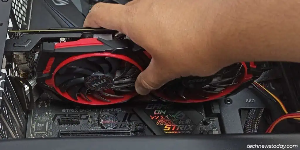install-gpu-on-motherboard-1024x512