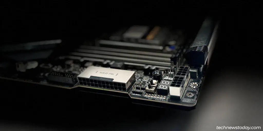 motherboard-displaying-hex-code-1024x512