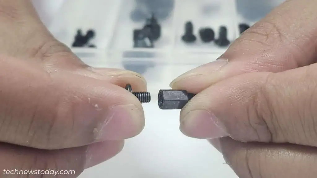 try-fitting-the-screw-and-standoff-with-bare-hands-1024x576