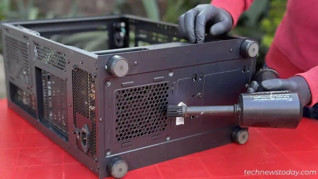How to Clean Dust From PC 6 clean-the-bottom-section-of-the-pc-case-1024x576