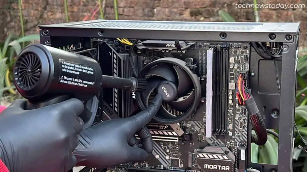 How to Clean Dust From PC 9 cleaning-amd-cpu-fan-1024x576