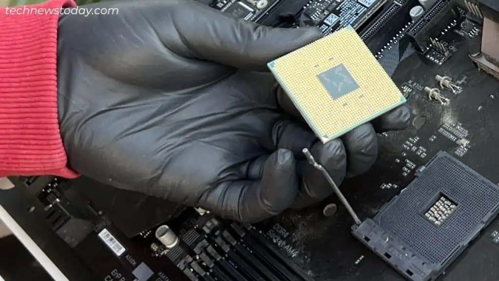 cpu-removal-from-am4-socket-1024x576