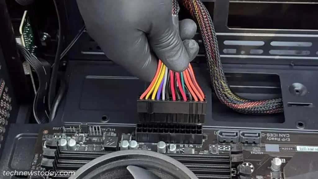 removing-all-motherboard-connectors-1024x576