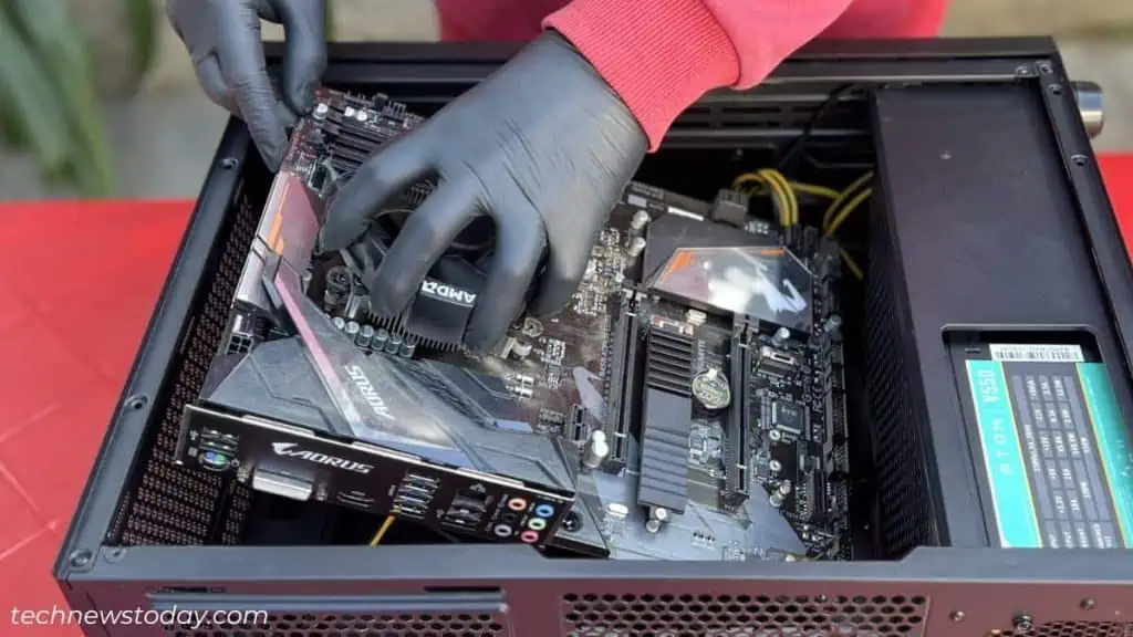 taking-motherboard-out-of-the-pc-case-1024x576
