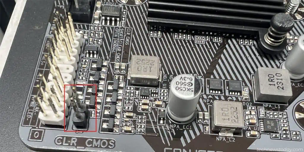Clear-CMOS-Header-Gigabyte-Motherboard-1024x512