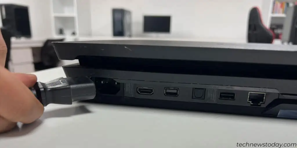 PS4-Disconnect-the-Cables-1-1024x512