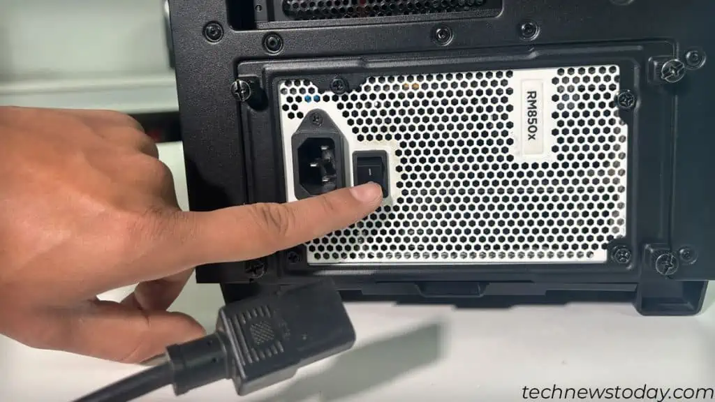 Unplug-PSU-and-Power-Off-1024x576